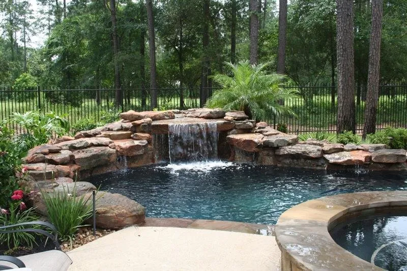 Pool Maintenance services in Palm Desert, California - Vacation Pools Inc